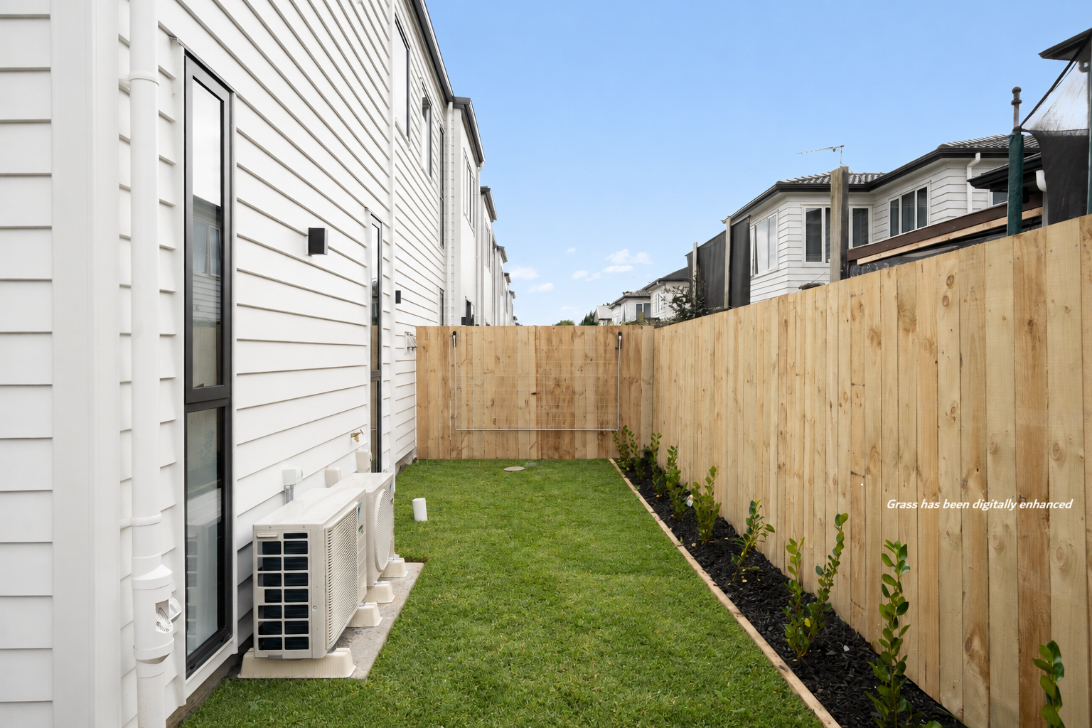 Private rear outdoor area at 166 Princes Street East